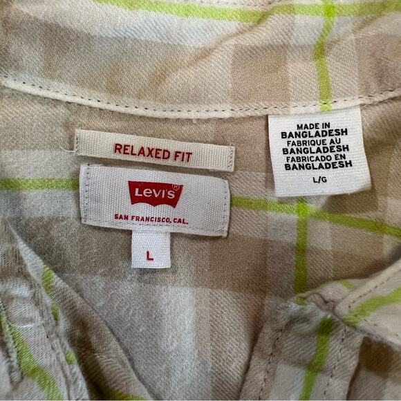 Levi’s Ladies Relaxed Fit Button Up lightweight Flannel Check Plaid Shirt sz L - Picture 4 of 11